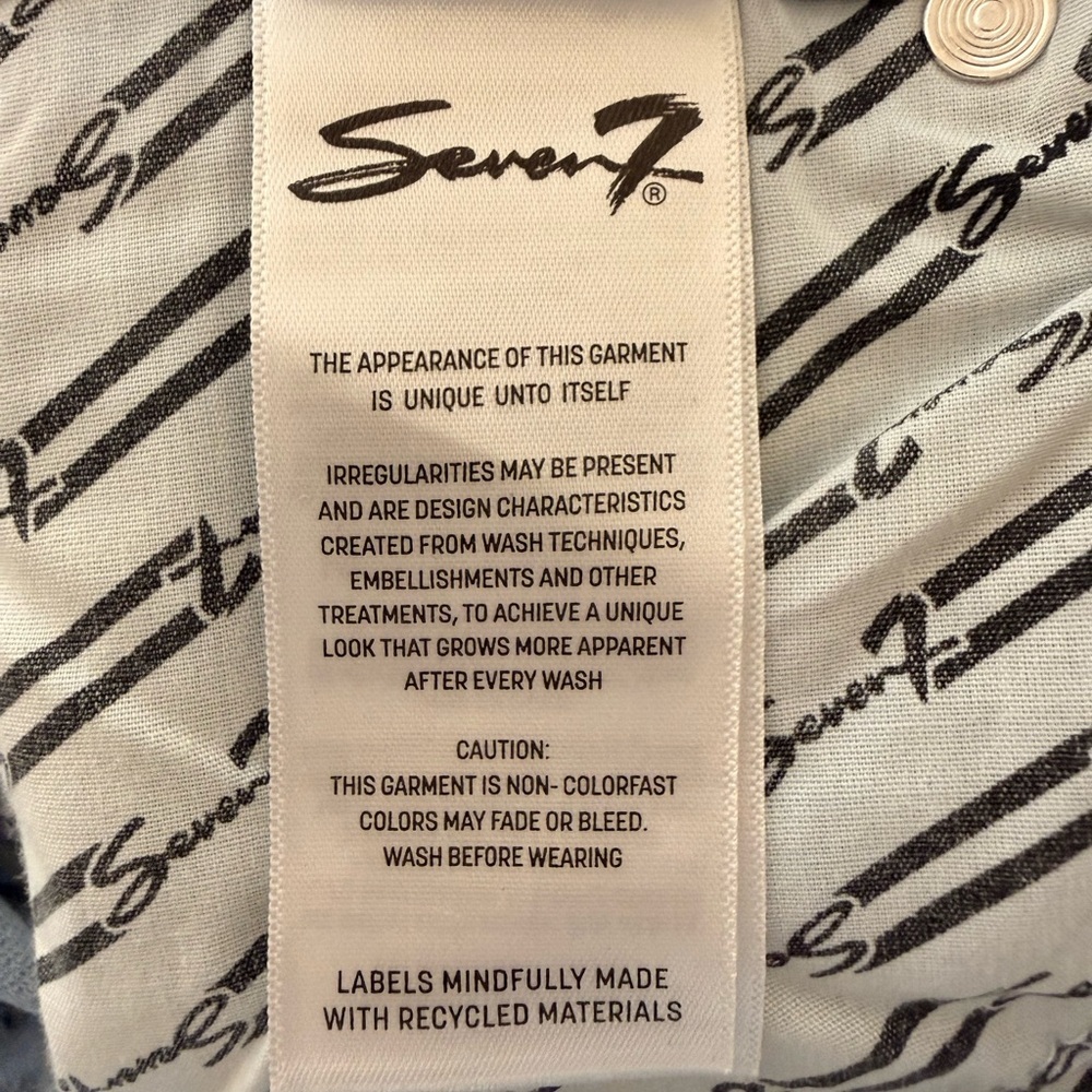 Seven7 Women's Sz 12 Sky Blue Straight Leg Jeans Distressed - Picture 16 of 16